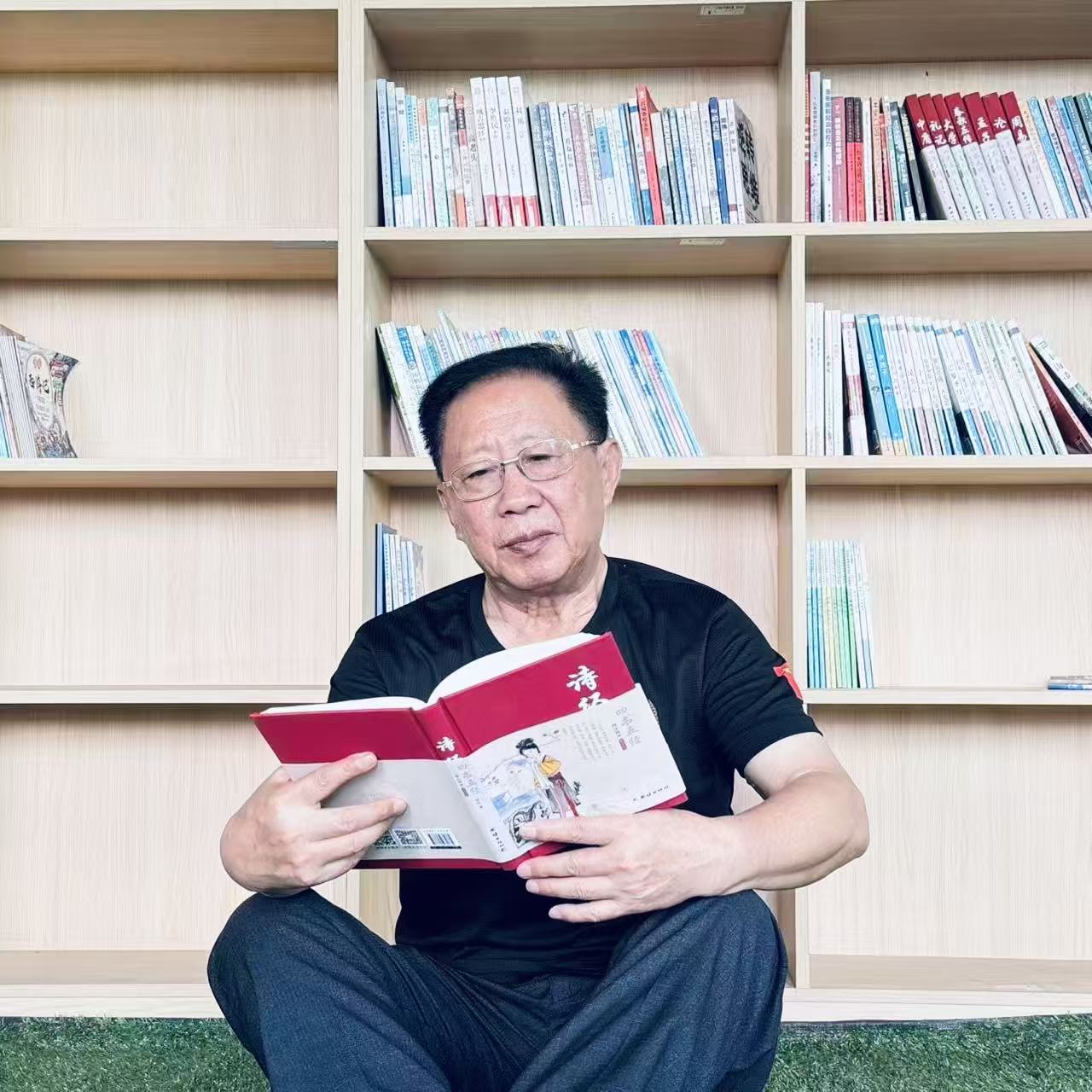 党支部书记吴家龙(图1) 微信图片_20260512144837_91_39.jpg